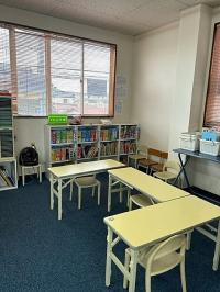 幼児さんが使うカードや本等の教具も多数ご用意しています。