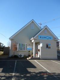 保護者用駐車場１１台分ご用意しています。（教室前、隣接駐車場）<br />
<br />
