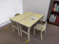 座れるお子様には幼児席をご用意しています。