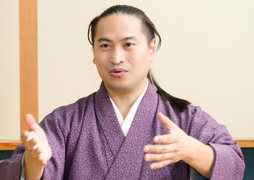 手妻師　藤山晃太郎さん