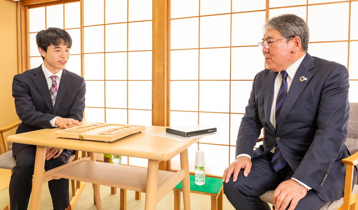 藤井 聡太さん