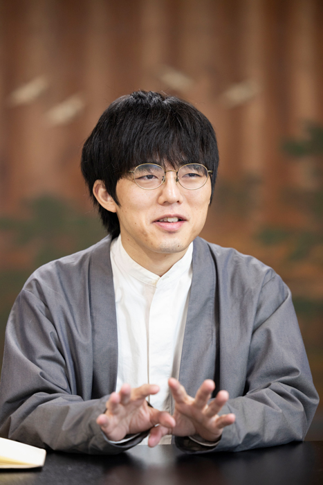 谷川嘉浩さん